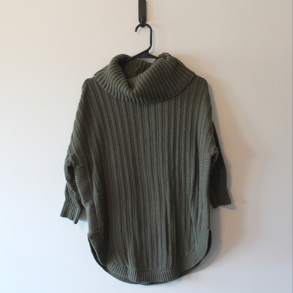 Express Sweaters - Express Green Turtleneck Cowl Sweater